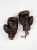 Image de JW & Sons - Gants de boxe vintage en cuir des années 1920 - Marron foncé